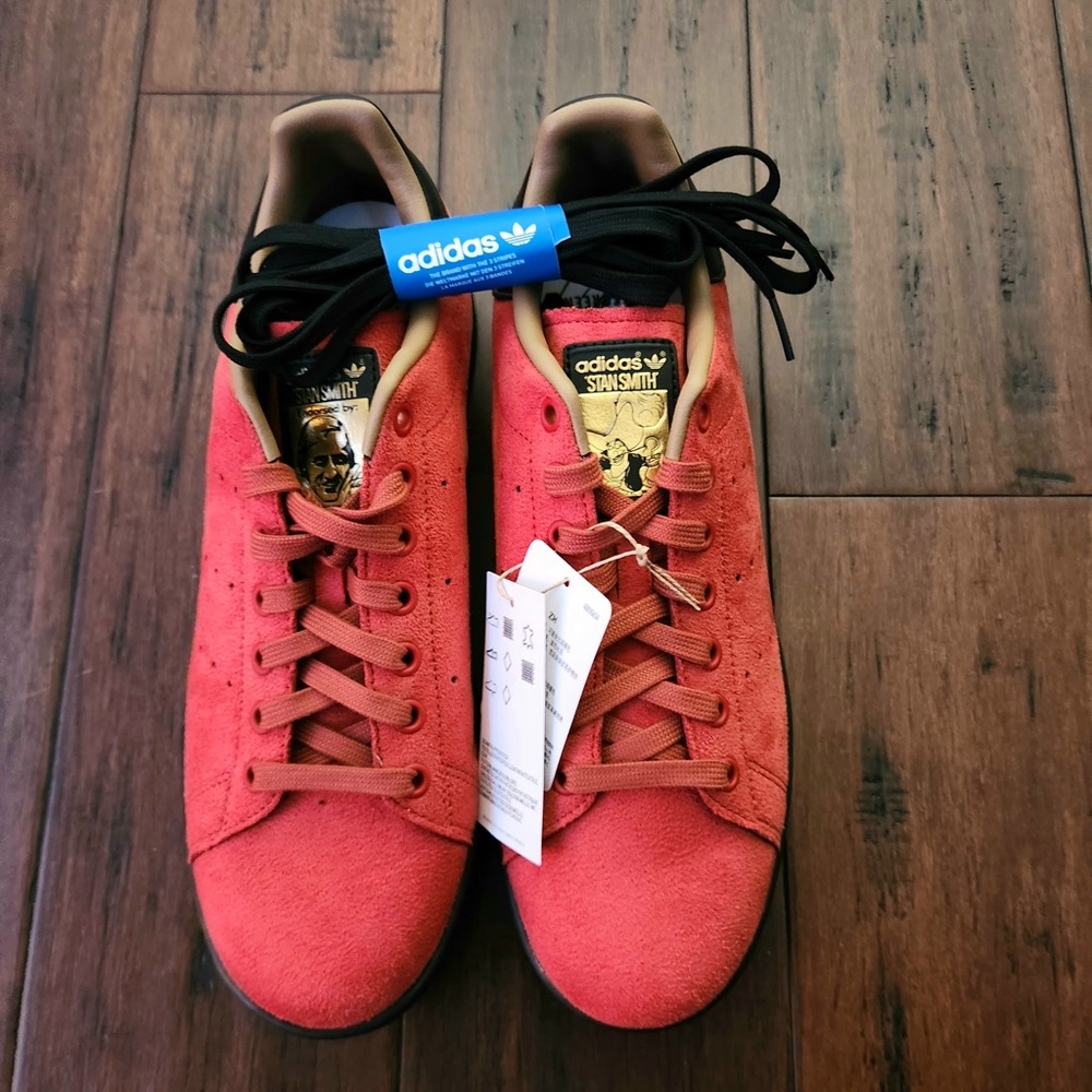 STAN SMITH CAPTAIN HOOK SHOES